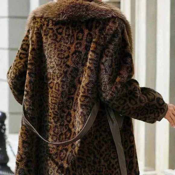 Coffee Brown Casual Women's Long Sleeve Fluffy Leopard Print Button Coat - Picture 3 of 9